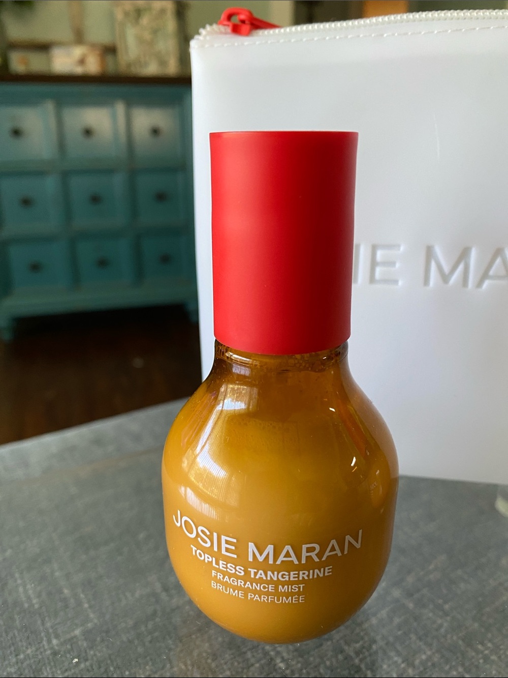 Josie Maran Set - Picture 3 of 5
